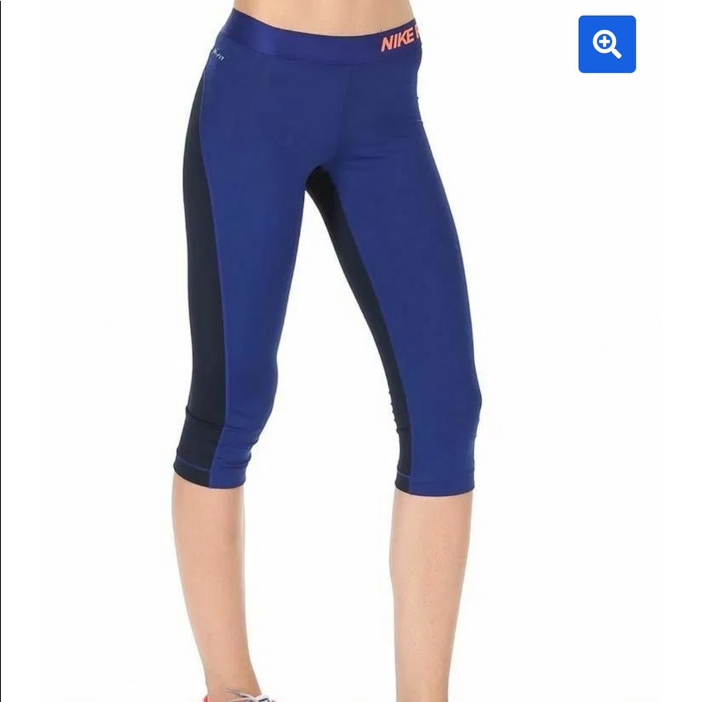 Nike Dri fit Capri NWT